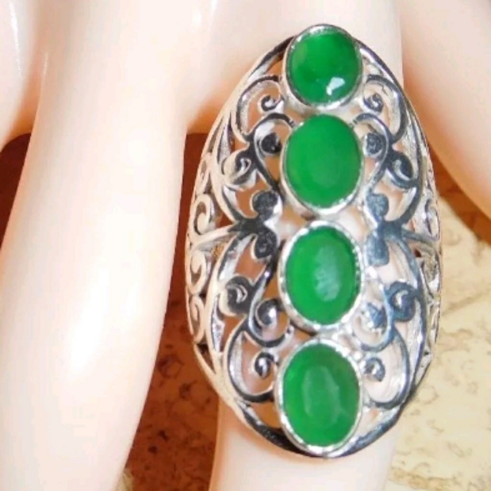 Artisan Handcrafted Emerald Silver Ring - image 2